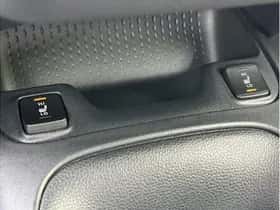 Toyota Corolla (2021) thumbnail 17