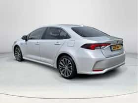 Toyota Corolla (2021) thumbnail 3
