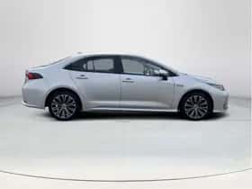 Toyota Corolla (2021) thumbnail 6