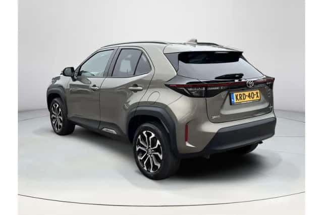 Toyota Yaris Cross (2024) thumbnail 3