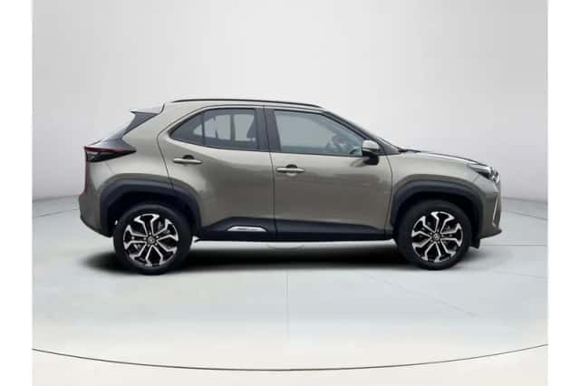 Toyota Yaris Cross (2024) thumbnail 6