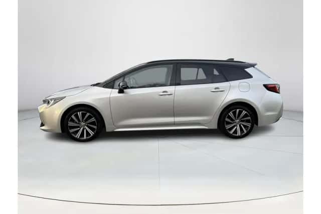Toyota Corolla (2022) thumbnail 2