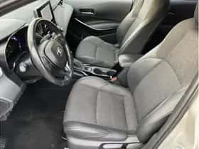 Toyota Corolla (2022) thumbnail 12