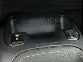 Toyota Corolla (2022) thumbnail 17