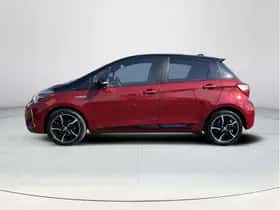 Toyota Yaris (2019) thumbnail 2