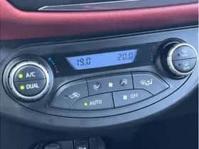 Toyota Yaris (2019) thumbnail 15