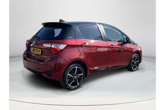 Toyota Yaris (2019) thumbnail 5