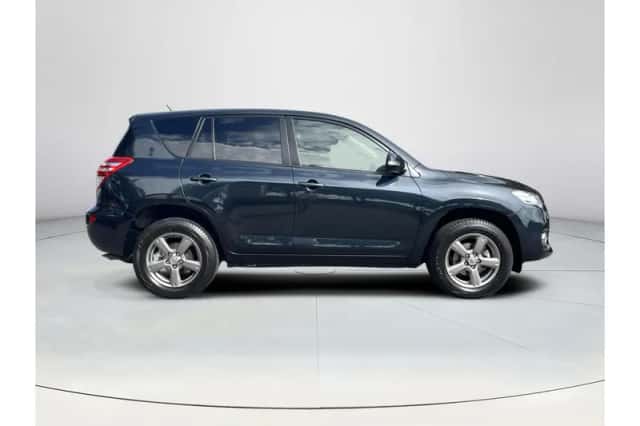 Toyota RAV4 (2012) thumbnail 6
