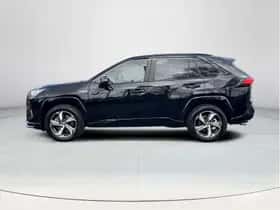 Toyota RAV4 (2021) thumbnail 2