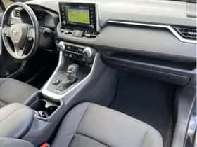 Toyota RAV4 (2021) thumbnail 11