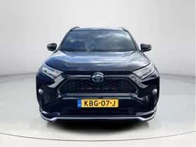 Toyota RAV4 (2021) thumbnail 8