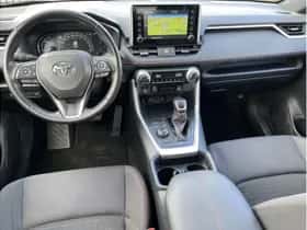 Toyota RAV4 (2021) thumbnail 10