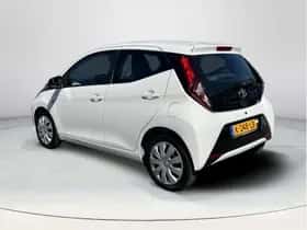 Toyota Aygo (2021) thumbnail 3