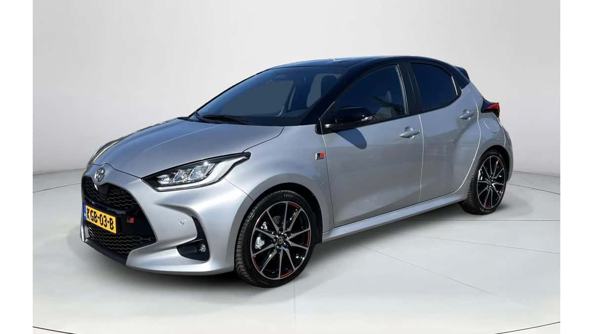 Toyota Yaris (2025) — foto 1