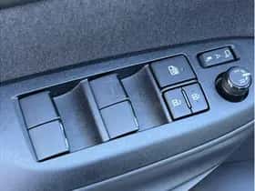 Toyota Yaris (2025) thumbnail 19