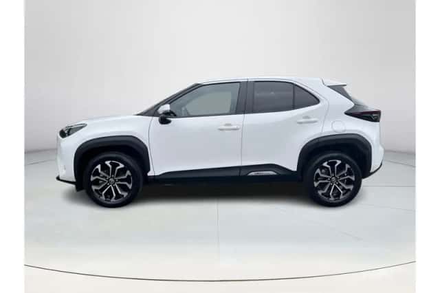 Toyota Yaris Cross (2022) thumbnail 2