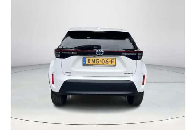 Toyota Yaris Cross (2022) thumbnail 4