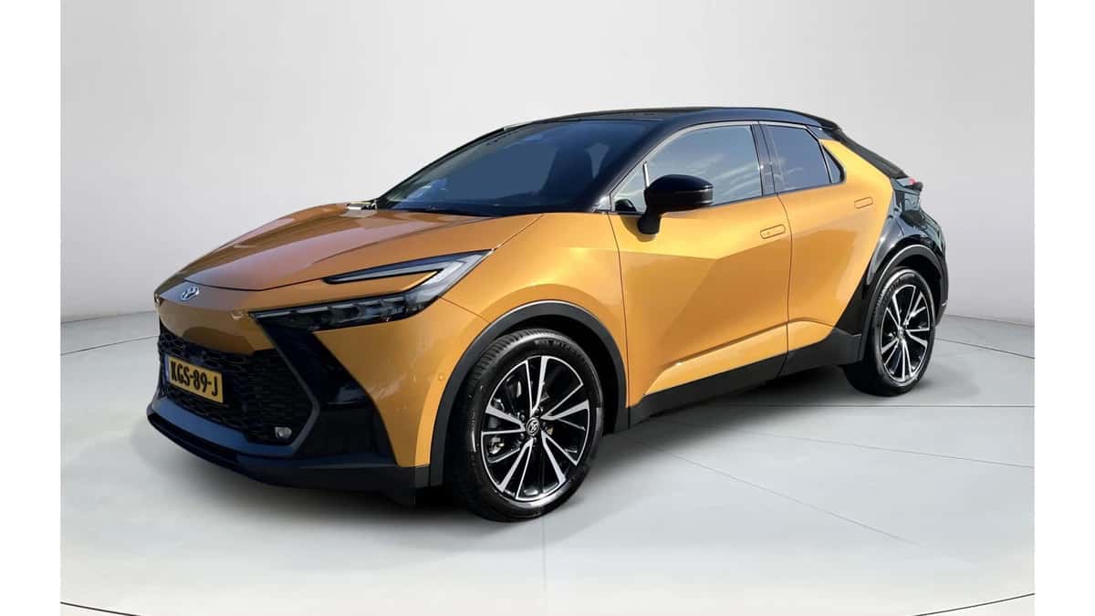 Toyota C-HR (2024) — foto 1