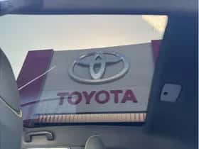 Toyota C-HR (2024) thumbnail 20