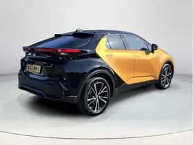 Toyota C-HR (2024) thumbnail 5
