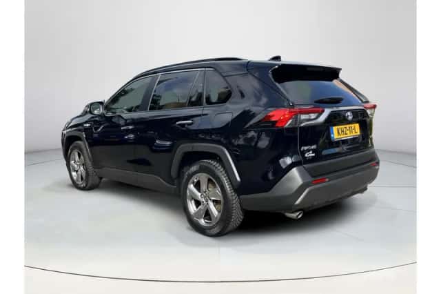 Toyota RAV4 (2019) thumbnail 3