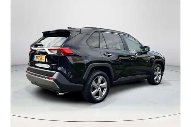 Toyota RAV4 (2019) thumbnail 5