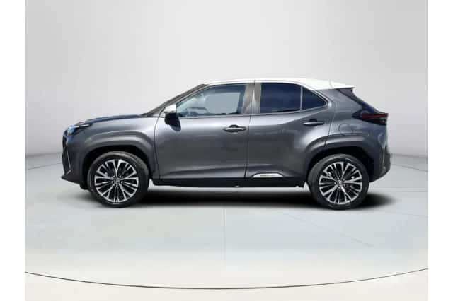 Toyota Yaris Cross (2022) thumbnail 2