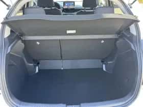 Toyota Yaris (2024) thumbnail 23