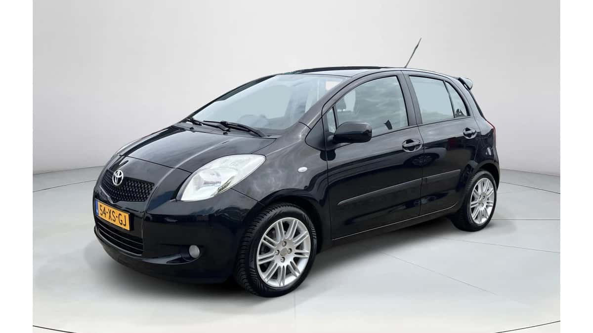 Toyota Yaris (2007) — foto 1