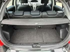 Toyota Yaris (2007) thumbnail 21