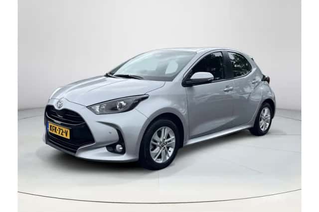 Toyota Yaris (2025) thumbnail 1
