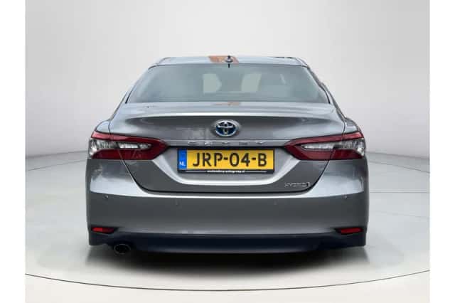 Toyota Camry (2022) thumbnail 4