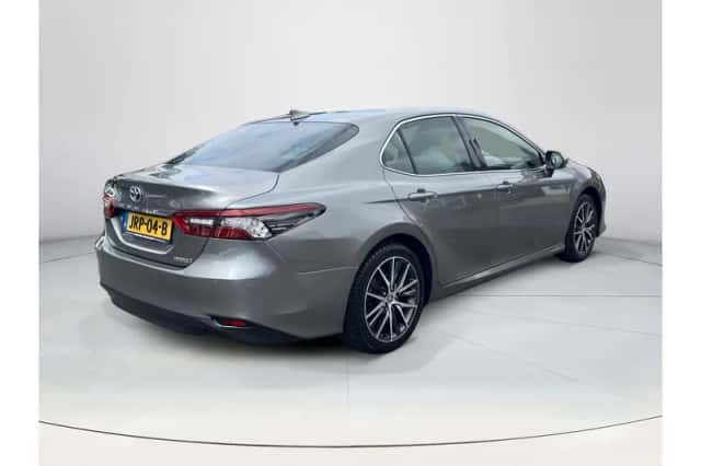 Toyota Camry (2022) thumbnail 5
