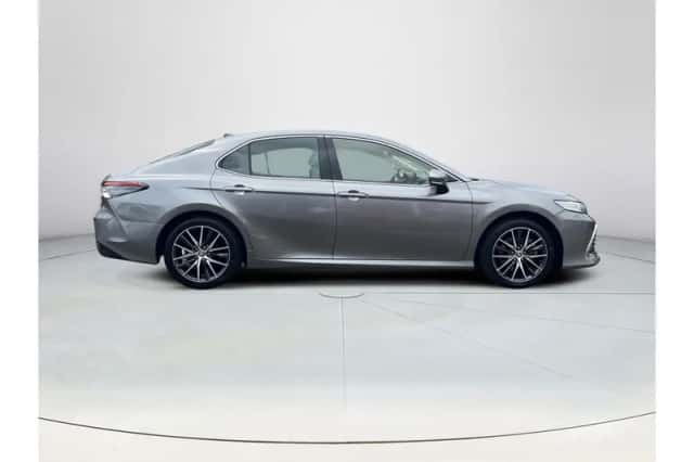 Toyota Camry (2022) thumbnail 6