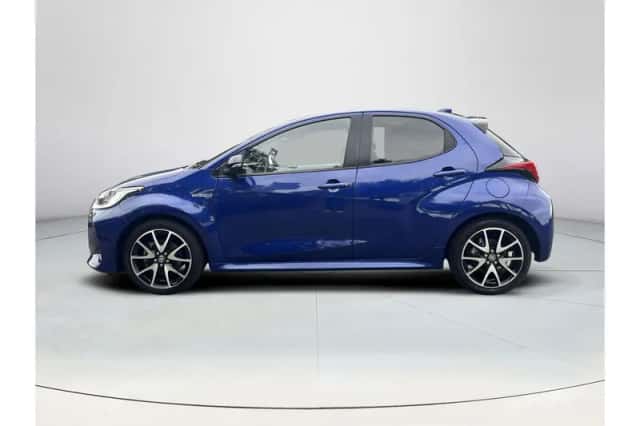 Toyota Yaris (2020) thumbnail 2