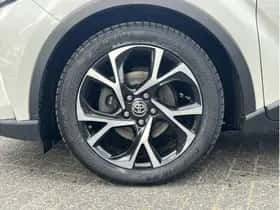 Toyota C-HR (2020) thumbnail 9