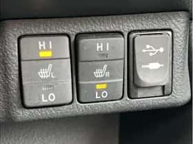 Toyota Auris (2015) thumbnail 18