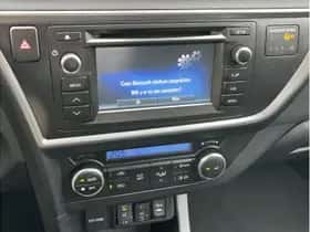 Toyota Auris (2015) thumbnail 20
