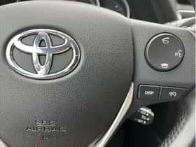 Toyota Auris (2015) thumbnail 21