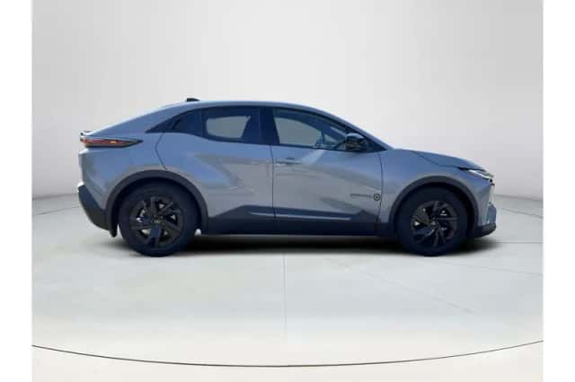 Toyota C-HR+ (2026) thumbnail 6