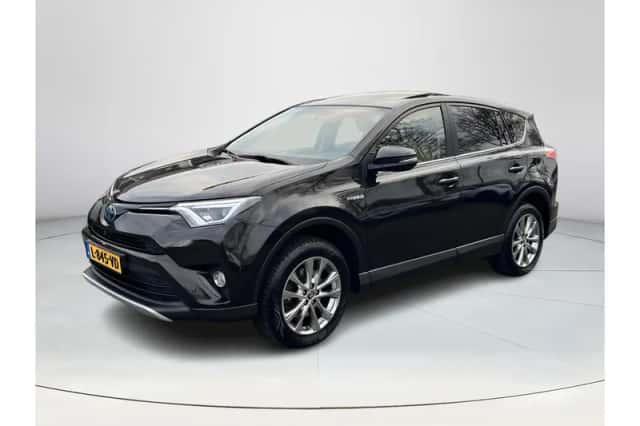 Toyota RAV4 (2016) thumbnail 1