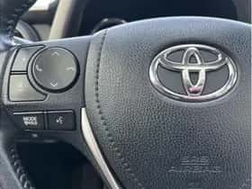 Toyota RAV4 (2016) thumbnail 18