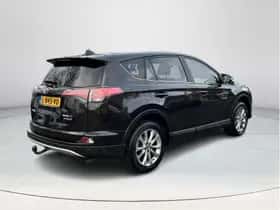 Toyota RAV4 (2016) thumbnail 5