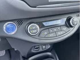 Toyota Yaris (2020) thumbnail 16