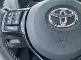 Toyota Yaris (2020) thumbnail 17