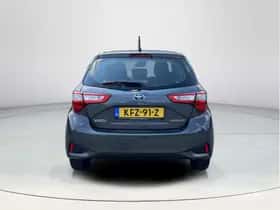 Toyota Yaris (2020) thumbnail 4