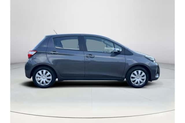 Toyota Yaris (2020) thumbnail 6