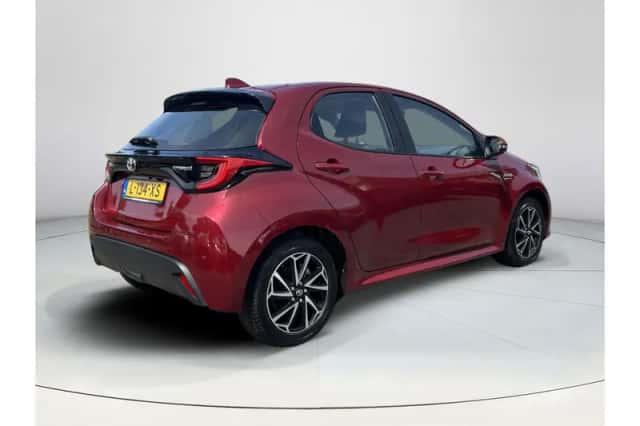 Toyota Yaris (2021) thumbnail 5