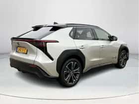 Toyota bZ4X (2024) thumbnail 5