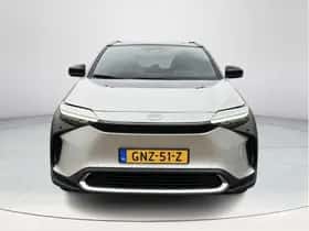 Toyota bZ4X (2024) thumbnail 8